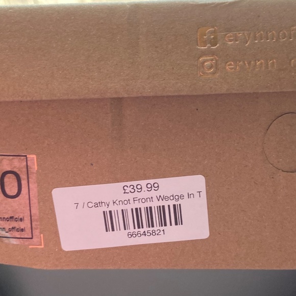 Wedge shoe from Ireland Super cute & Comfortable BRAND NEW - Picture 5 of 5